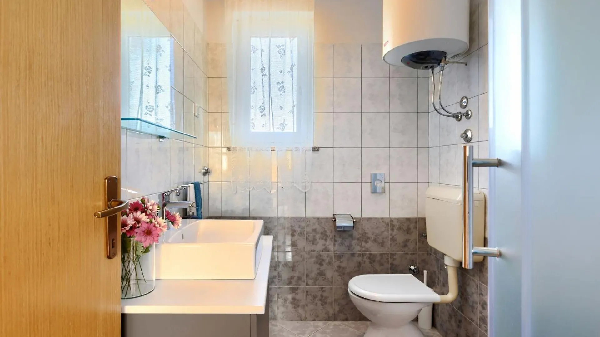 Apartment Fiore-2 By Interhome Gedići