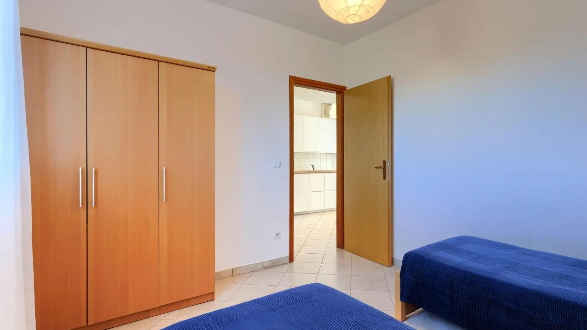Apartment Fiore-2 By Interhome Gedići